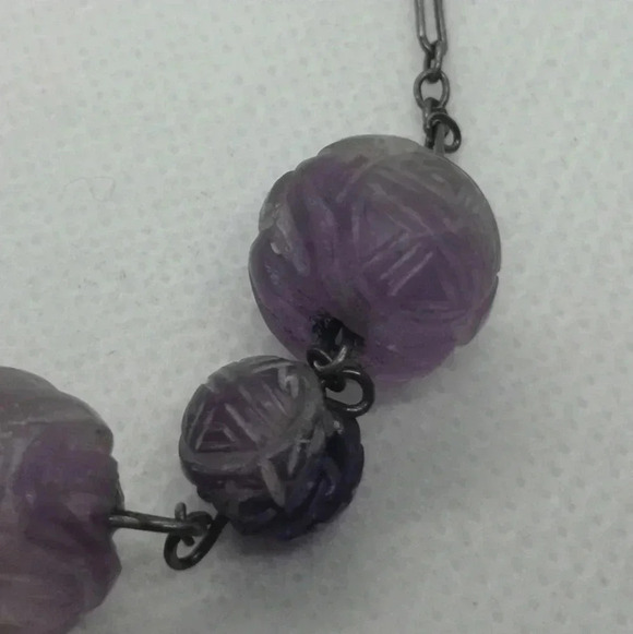 Carved amethyst bracelet - Picture 3 of 3